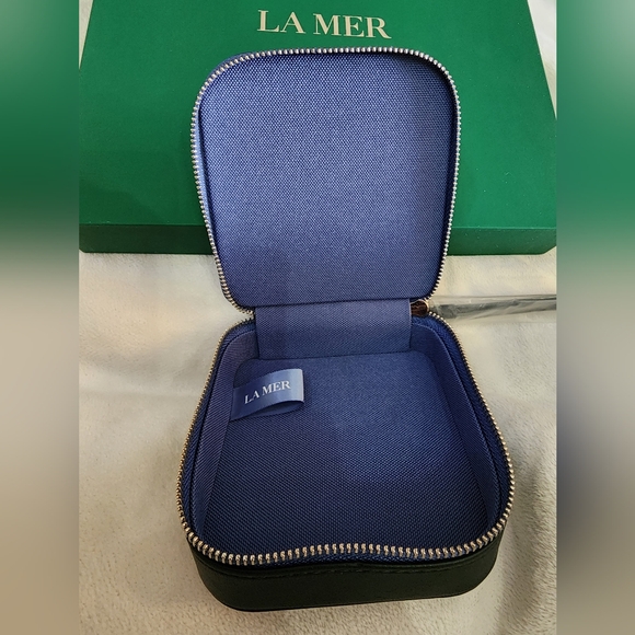 La Mer Cosmetic Bag / Wristlet Case - Picture 2 of 6